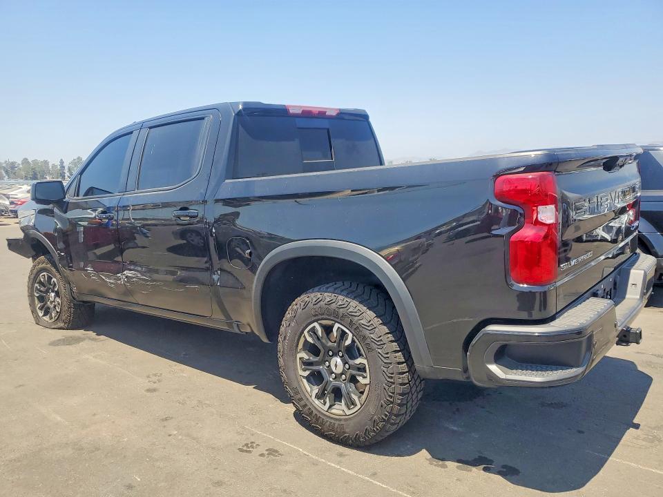 Продаж на аукціоні авто 2025 Chevrolet Silverado, vin: 3GCUKHE85SG162889, номер лоту: 63570196