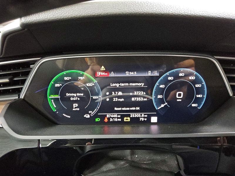 Aukcja sprzedaży 2019 Audi E-tron, vin: WA1VABGEXKB017048, numer aukcji: 64572266