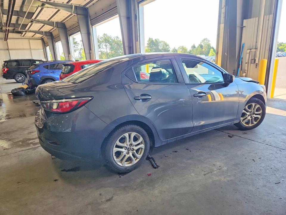 2017 Toyota Yaris Ia მანქანა იყიდება აუქციონზე, vin: 3MYDLBYV5HY172080, აუქციონის ნომერი: 64747826