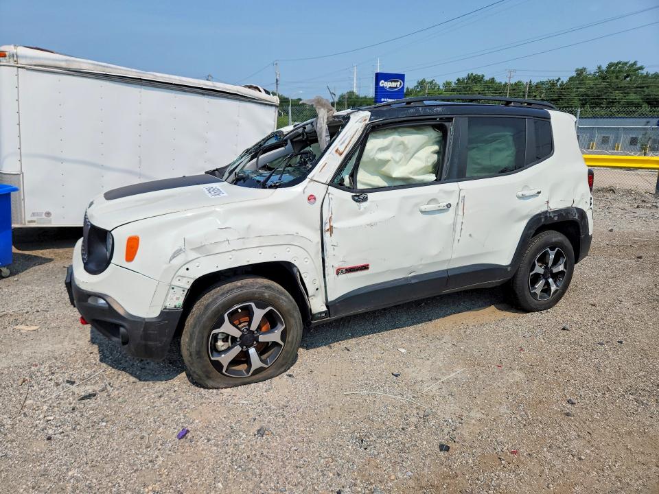 64592916 :رقم المزاد ، ZACNJDC1XNPN69967 vin ، 2022 Jeep Renegade مزاد بيع