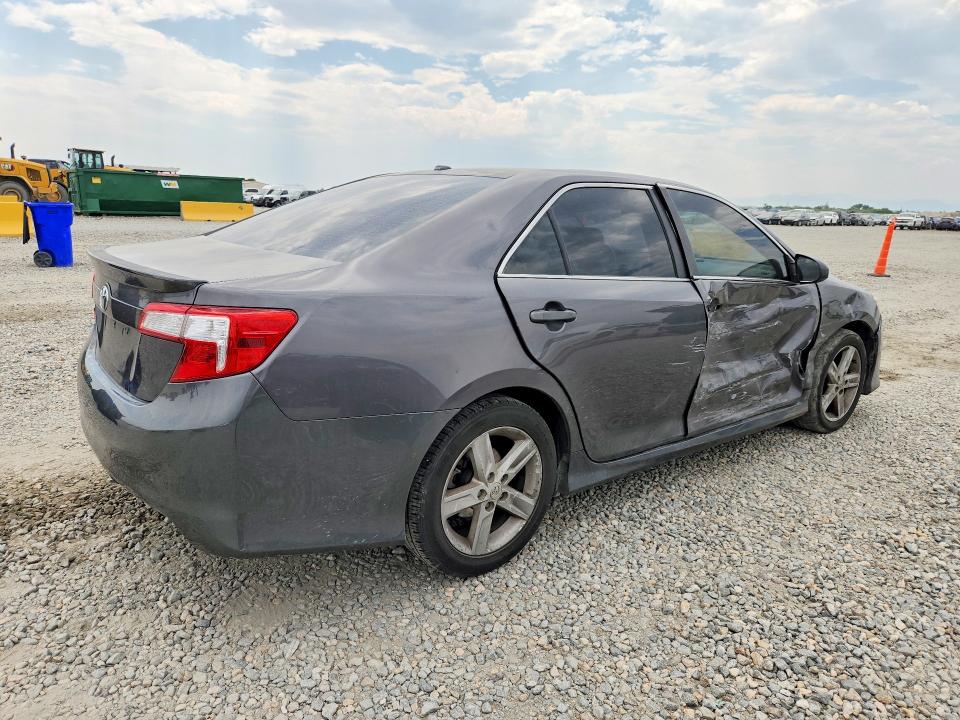 2013 Toyota Camry მანქანა იყიდება აუქციონზე, vin: 4T1BF1FK0DU690879, აუქციონის ნომერი: 64046786