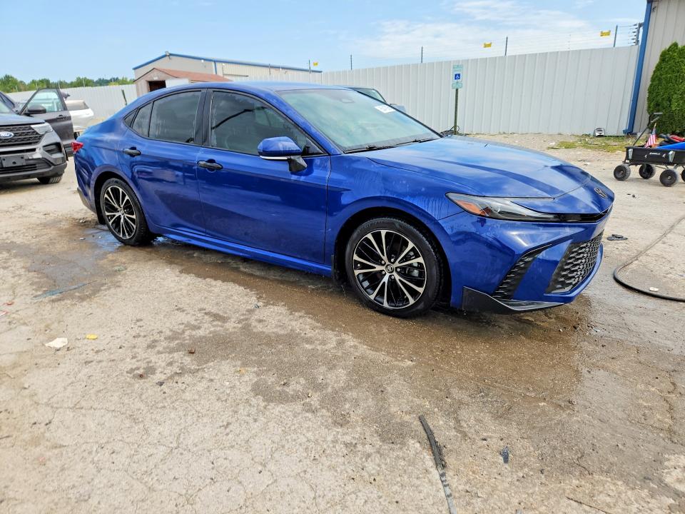 Продажа на аукционе авто 2025 Toyota Camry, vin: 4T1DAACK8SU086246, номер лота: 65847086