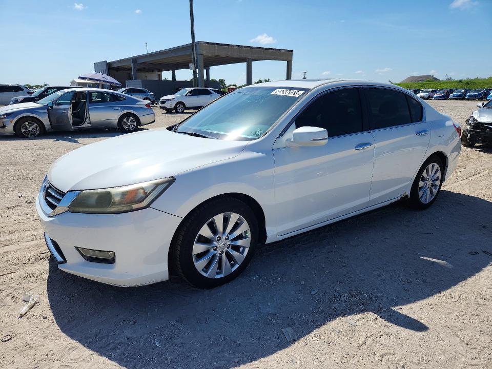 Auction sale of the 2013 Honda Accord, vin: 1HGCR2F83DA190888, lot number: 64937696