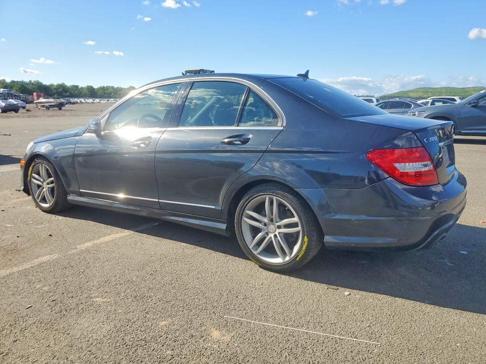 2013 Mercedes-benz C მანქანა იყიდება აუქციონზე, vin: WDDGF8AB3DA880600, აუქციონის ნომერი: 66689306