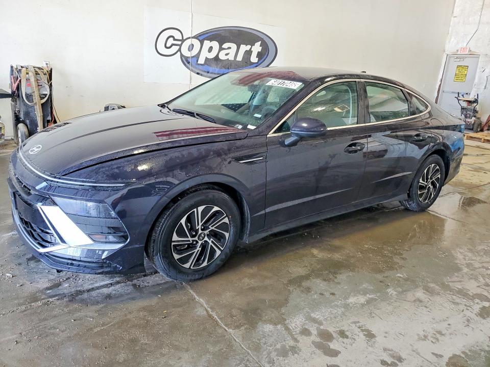 2026 Hyundai Sonata Hybrid მანქანა იყიდება აუქციონზე, vin: KMHL24JJ9TA157591, აუქციონის ნომერი: 64017046