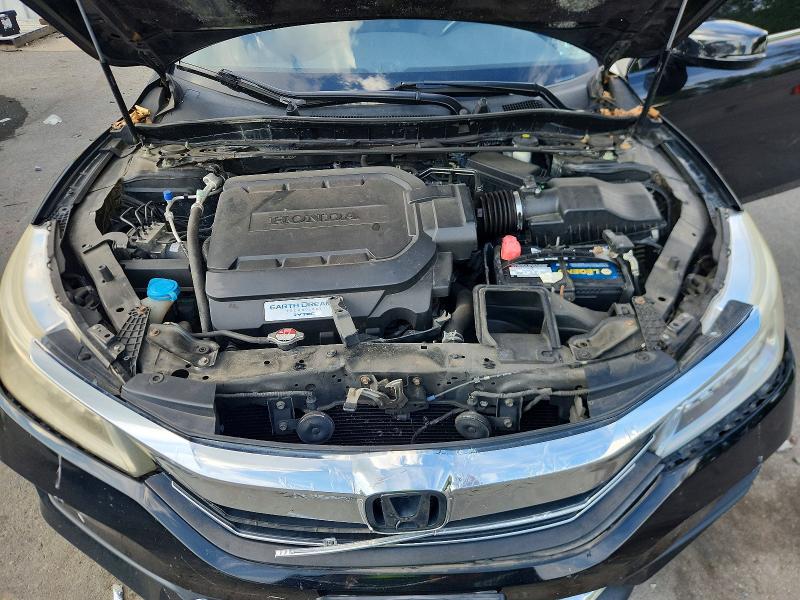 Продажа на аукционе авто 2017 Honda Accord, vin: 1HGCR3F92HA026861, номер лота: 66180246