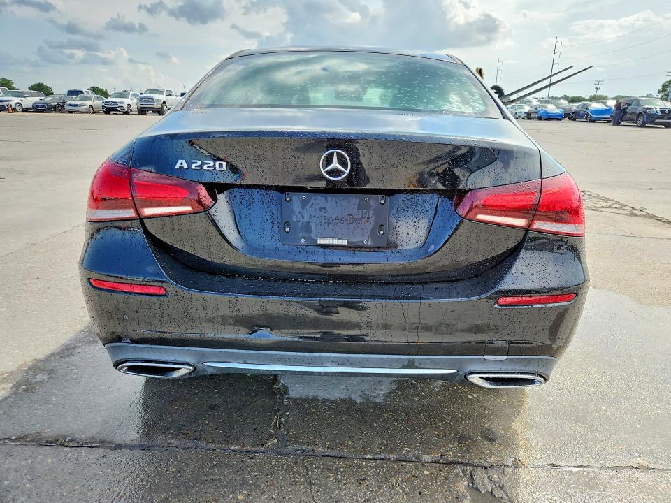 64106596 :رقم المزاد ، WDD3G4EB5KW018879 vin ، 2019 Mercedes-benz A مزاد بيع