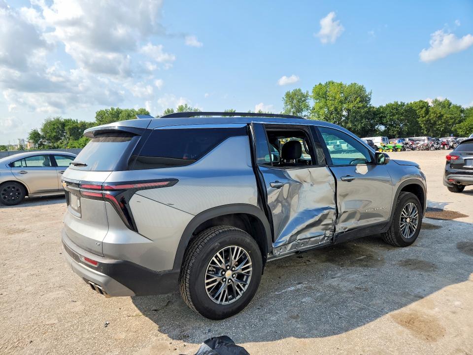 Продажа на аукционе авто 2024 Chevrolet Traverse, vin: 1GNEVGKS3RJ215532, номер лота: 66210776