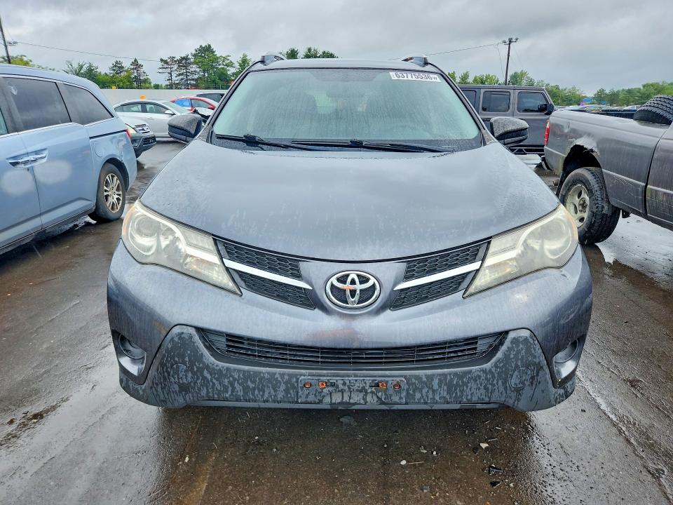 63775536 :رقم المزاد ، JTMBFREV9FD174702 vin ، 2015 Toyota Rav4 مزاد بيع