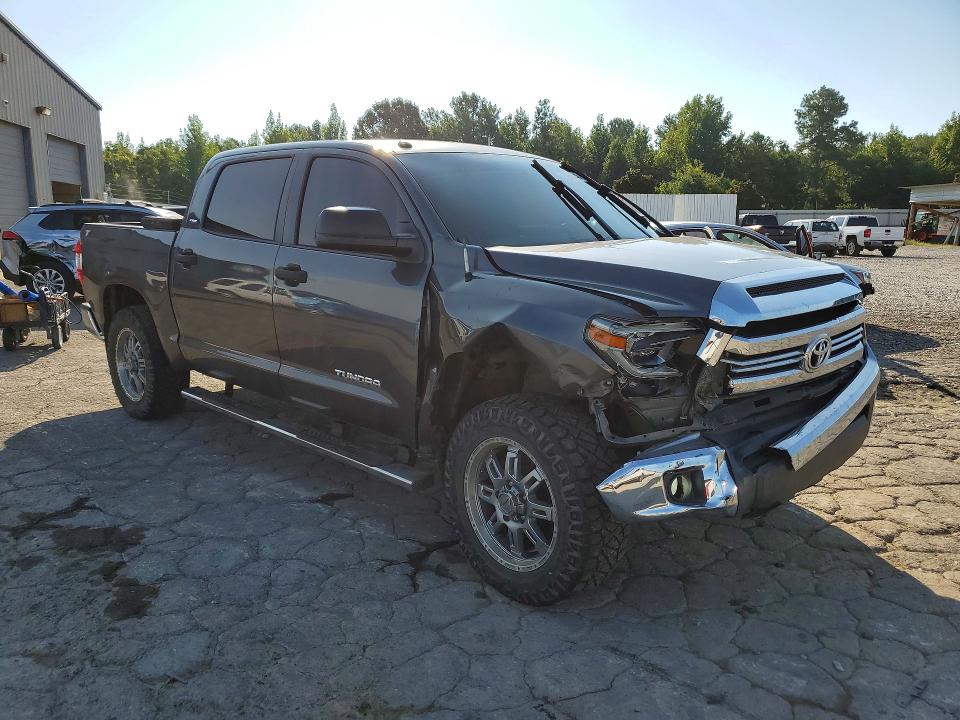 63848446 :رقم المزاد ، 5TFDW5F19GX552871 vin ، 2016 Toyota Tundra مزاد بيع
