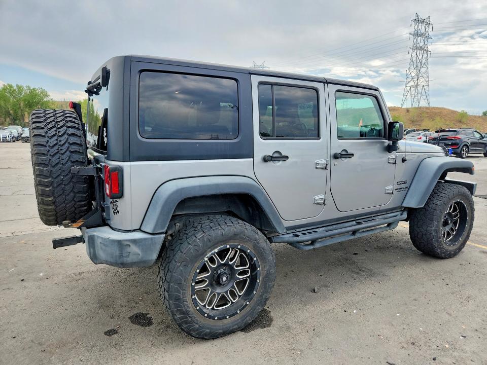 64476846 :رقم المزاد ، 1C4BJWDGXHL624284 vin ، 2017 Jeep Wrangler Unlimited مزاد بيع