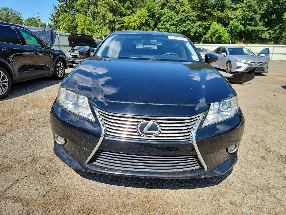 2015 Lexus Es მანქანა იყიდება აუქციონზე, vin: JTHBK1GG8F2205086, აუქციონის ნომერი: 64291616