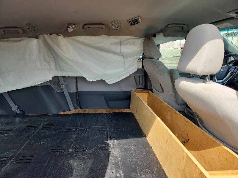 Продаж на аукціоні авто 2015 Toyota Sienna, vin: 5TDJK3DC3FS127366, номер лоту: 66621066