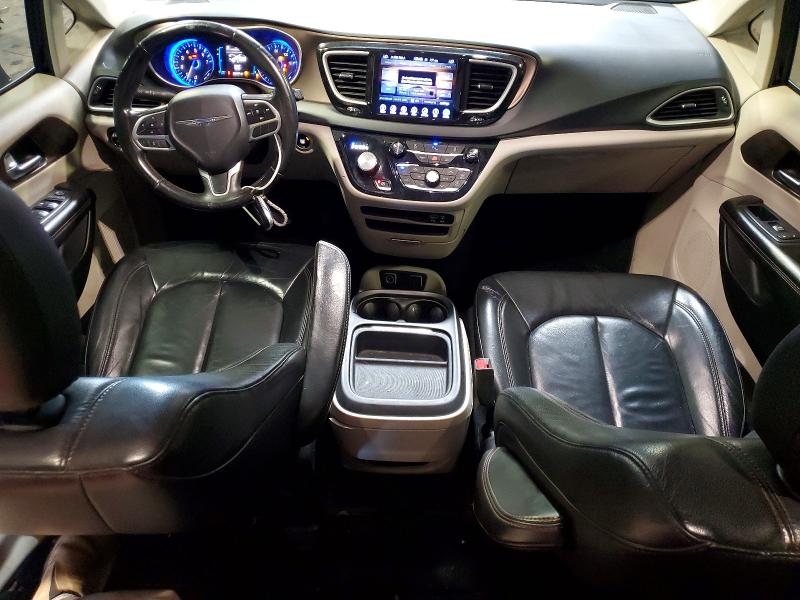 63039366 :رقم المزاد ، 2C4RC1BG0HR756752 vin ، 2017 Chrysler Pacifica مزاد بيع