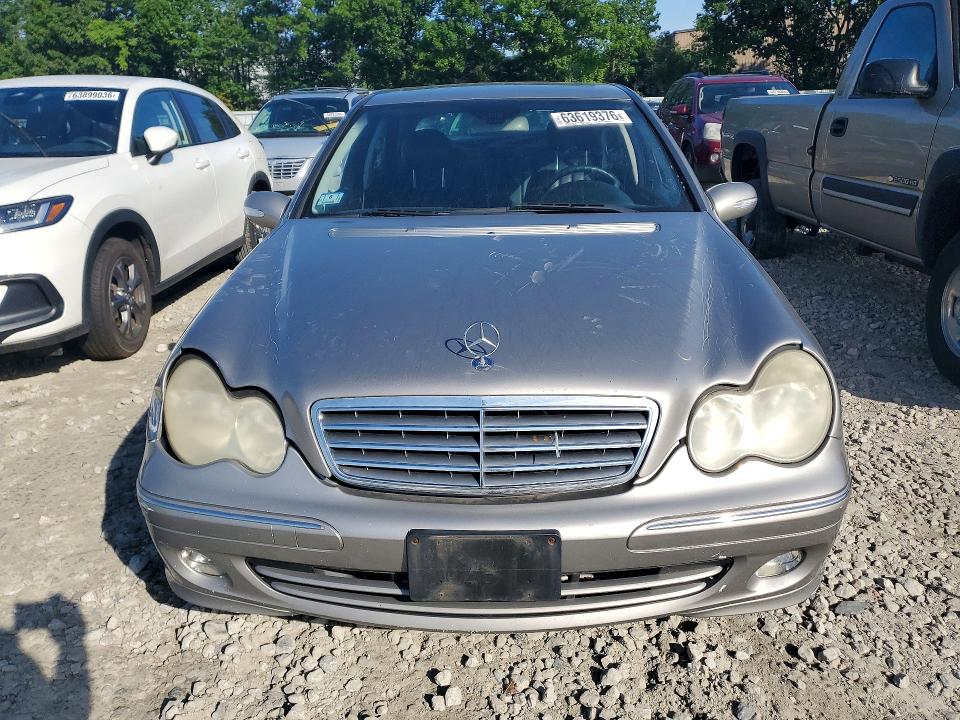 63619376 :رقم المزاد ، WDBRF84J55F579805 vin ، 2005 Mercedes-benz C مزاد بيع