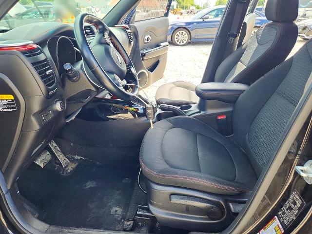 2016 Kia Soul მანქანა იყიდება აუქციონზე, vin: KNDJP3A51G7346880, აუქციონის ნომერი: 65523406