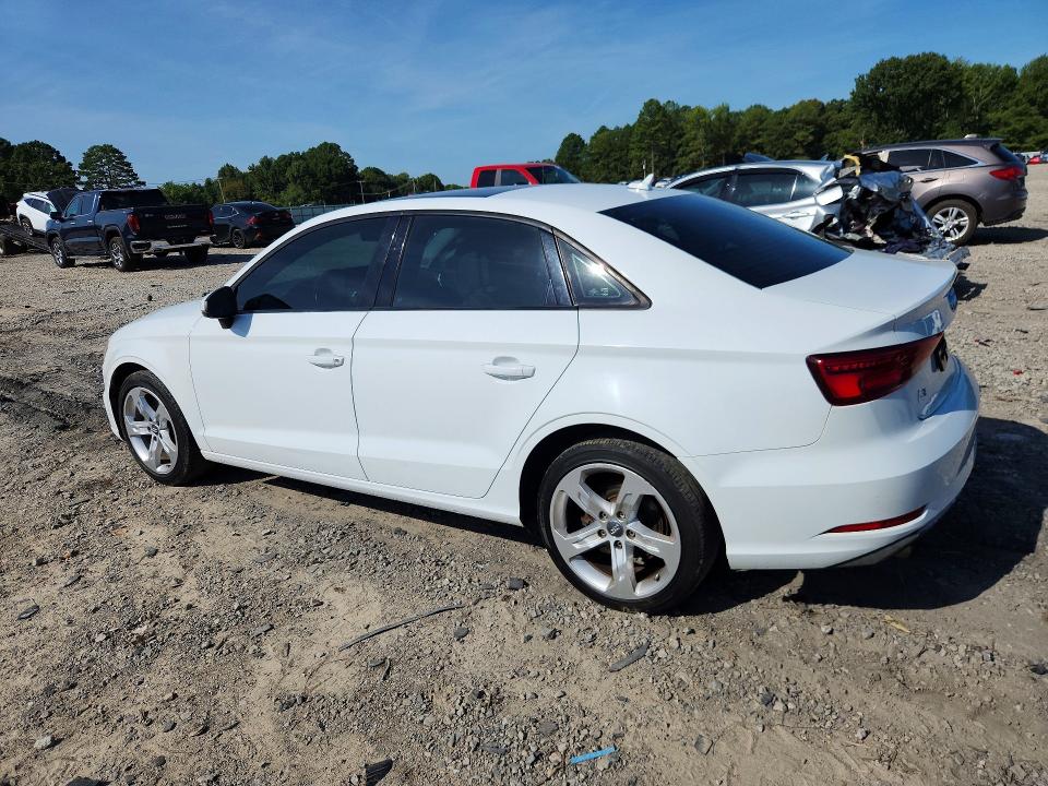65362546 :رقم المزاد ، WAUB8GFF5H1033293 vin ، 2017 Audi A3 مزاد بيع