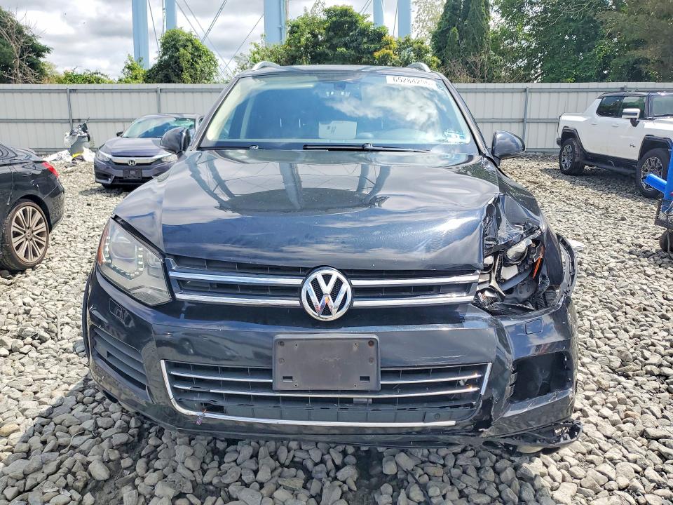 65284296 :رقم المزاد ، WVGFF9BP8CD001980 vin ، 2012 Volkswagen Touareg مزاد بيع