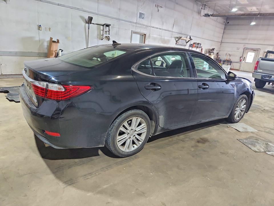 66631586 :رقم المزاد ، JTHBK1GG6D2080215 vin ، 2013 Lexus Es مزاد بيع