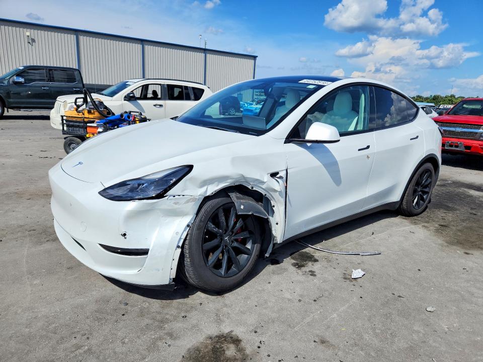 Auction sale of the 2021 Tesla Model Y, vin: 5YJYGDEF6MF306503, lot number: 64752816