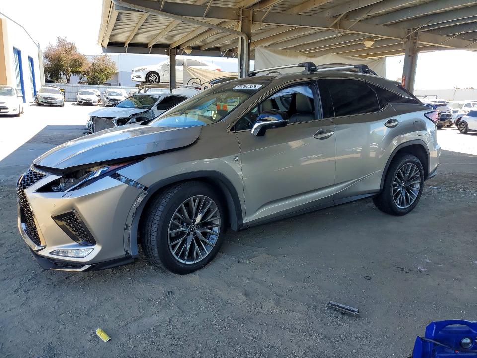 66104326 :رقم المزاد ، 2T2YZMDA4NC321258 vin ، 2022 Lexus Rx مزاد بيع