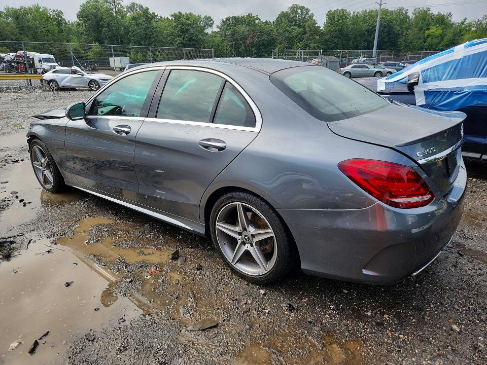 63827566 :رقم المزاد ، 55SWF4KB6JU234675 vin ، 2018 Mercedes-benz C مزاد بيع