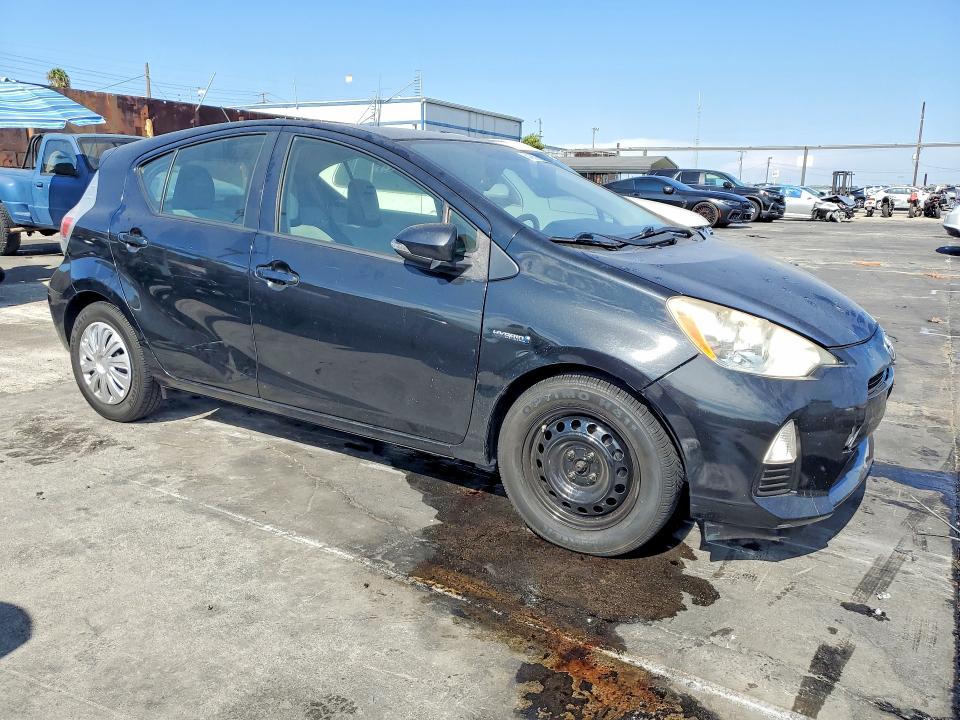 Продаж на аукціоні авто 2013 Toyota Prius C, vin: JTDKDTB32D1550872, номер лоту: 64309146