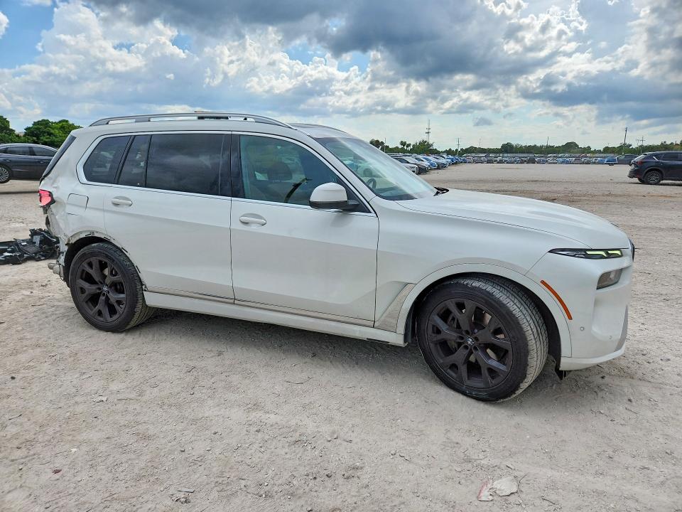 64581066 :رقم المزاد ، 5UX23EM0XR9S36542 vin ، 2024 Bmw X7 مزاد بيع