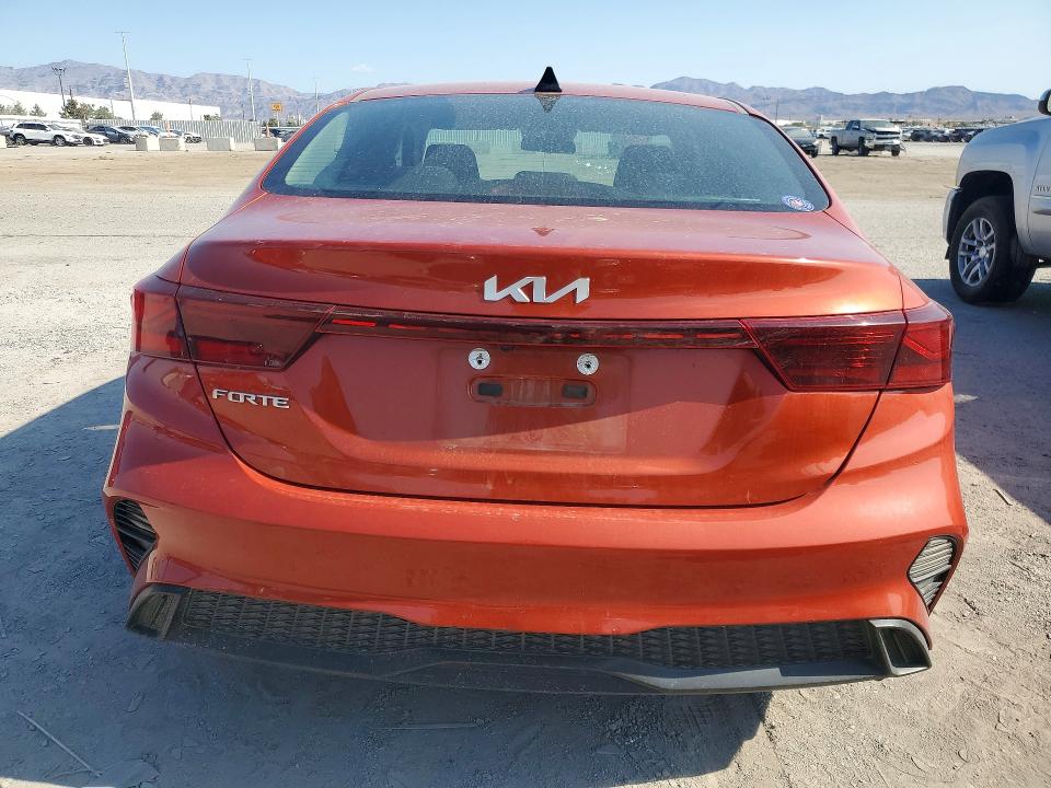 62704956 :رقم المزاد ، 3KPF24AD0PE526465 vin ، 2023 Kia Forte Lxs مزاد بيع