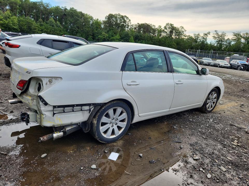 63543176 :رقم المزاد ، 4T1BK36B27U201121 vin ، 2007 Toyota Avalon مزاد بيع
