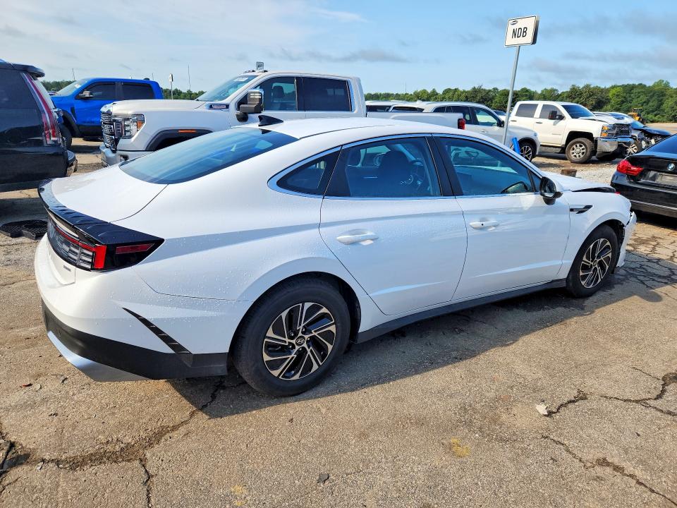 2026 Hyundai Sonata Hybrid მანქანა იყიდება აუქციონზე, vin: KMHL24JJXTA156241, აუქციონის ნომერი: 64678226