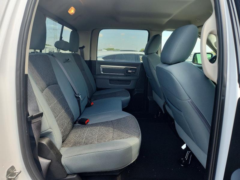 63795516 :رقم المزاد ، 1C6RR7LG0KS596076 vin ، 2019 Ram 1500 Classic مزاد بيع