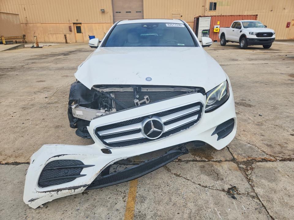 63517236 :رقم المزاد ، WDDZF4JB7HA087064 vin ، 2017 Mercedes-benz E مزاد بيع