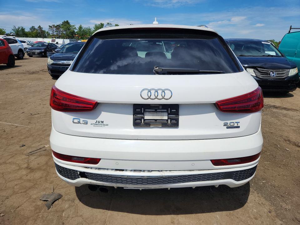 63738646 :رقم المزاد ، WA1ECCFS0JR020585 vin ، 2018 Audi Q3 مزاد بيع