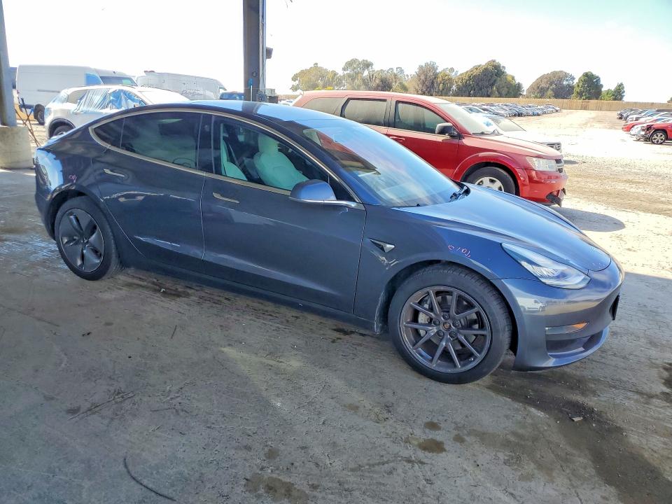 2020 Tesla Model 3 მანქანა იყიდება აუქციონზე, vin: 5YJ3E1EBXLF651351, აუქციონის ნომერი: 65514516