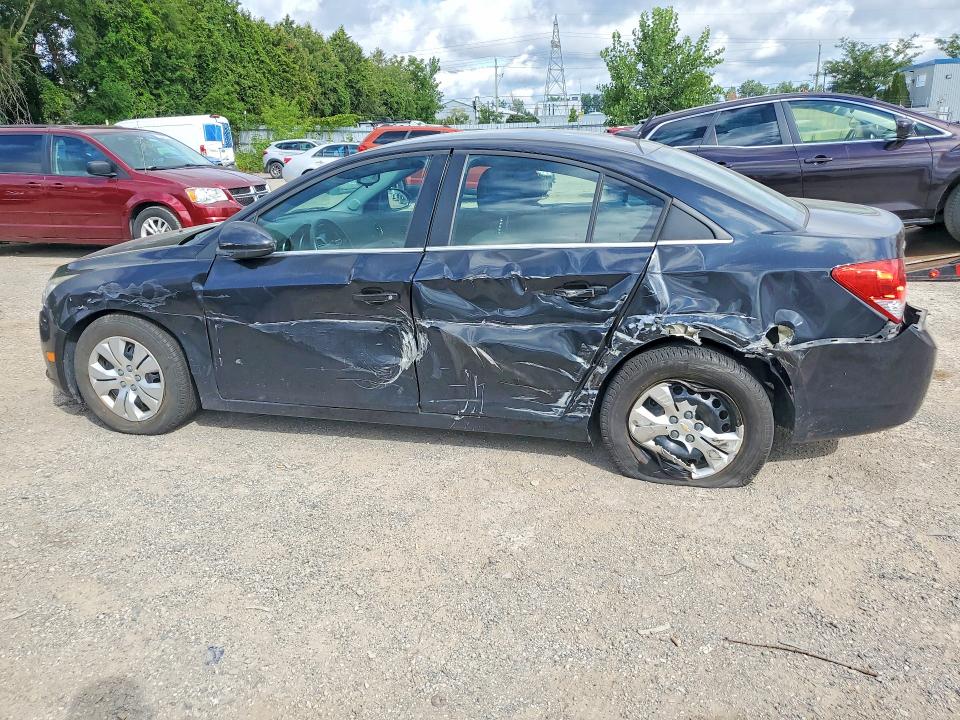 66832906 :رقم المزاد ، 1G1PC5SB9E7134286 vin ، 2014 Chevrolet Cruze مزاد بيع