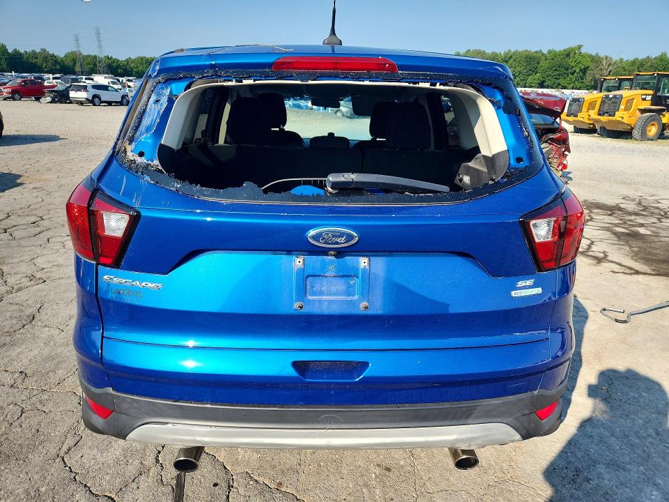 2019 Ford Escape მანქანა იყიდება აუქციონზე, vin: 1FMCU0GD4KUA11455, აუქციონის ნომერი: 63848396