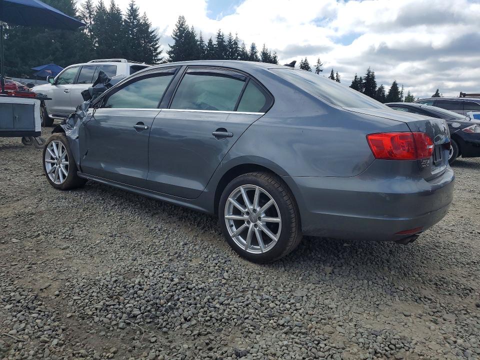 61450396 :رقم المزاد ، 3VWLL7AJXDM435399 vin ، 2013 Volkswagen Jetta مزاد بيع