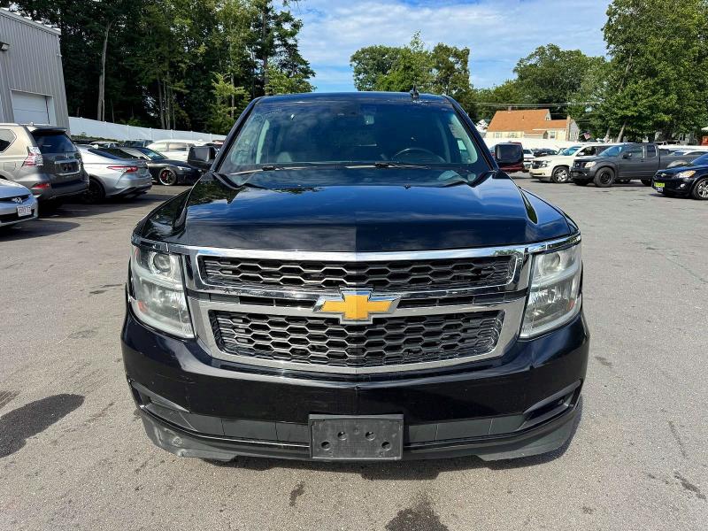 64385726 :رقم المزاد ، 1GNSKHKC8KR164224 vin ، 2019 Chevrolet Suburban مزاد بيع