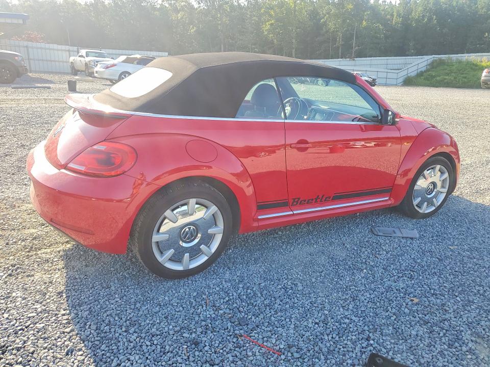 65360626 :رقم المزاد ، 3VW5P7AT5DM803390 vin ، 2013 Volkswagen Beetle مزاد بيع