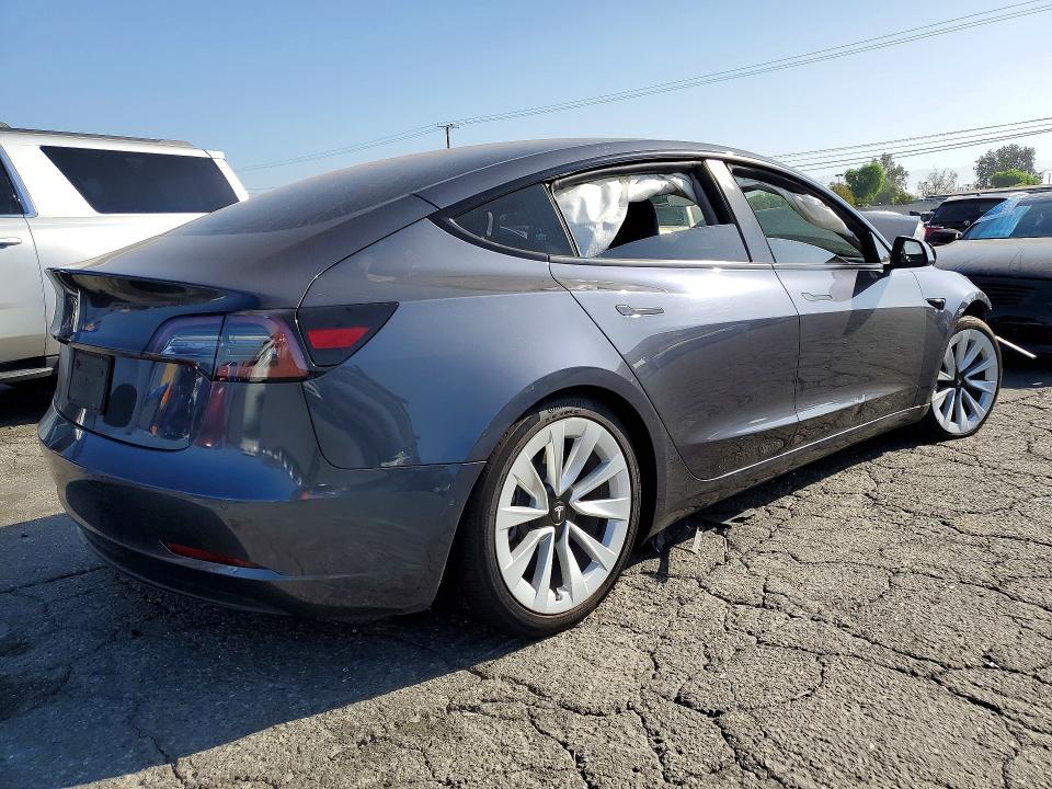 63253896 :رقم المزاد ، 5YJ3E1EA9NF375173 vin ، 2022 Tesla Model 3 مزاد بيع