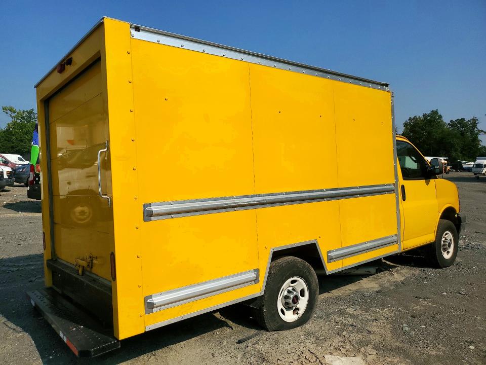 63763456 :رقم المزاد ، 1GD07RFP7N1164668 vin ، 2022 Gmc Savana مزاد بيع