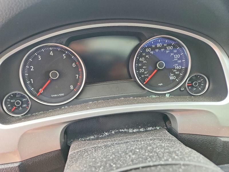 63675016 :رقم المزاد ، WVGEF9BP0FD001665 vin ، 2015 Volkswagen Touareg مزاد بيع