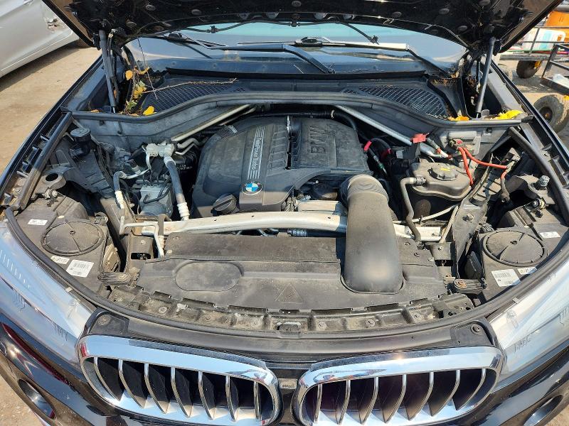 63528626 :رقم المزاد ، 5UXKR0C58F0P13662 vin ، 2015 Bmw X5 مزاد بيع