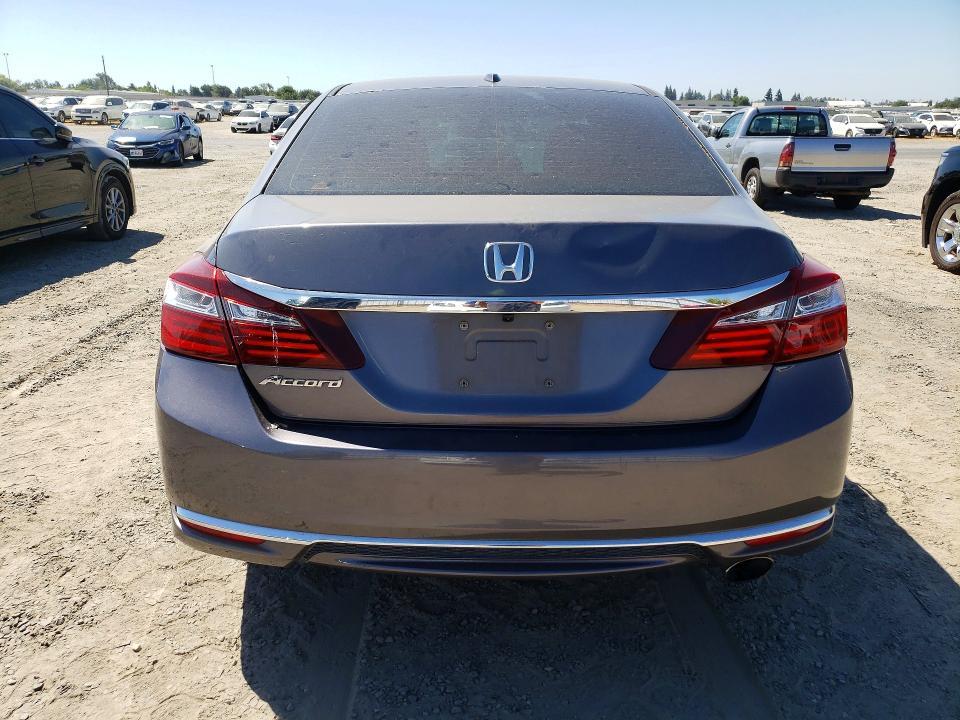 2016 Honda Accord მანქანა იყიდება აუქციონზე, vin: 1HGCR2F88GA033412, აუქციონის ნომერი: 63301256