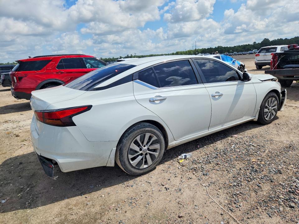 64672706 :رقم المزاد ، 1N4BL4BV9MN380860 vin ، 2021 Nissan Altima مزاد بيع