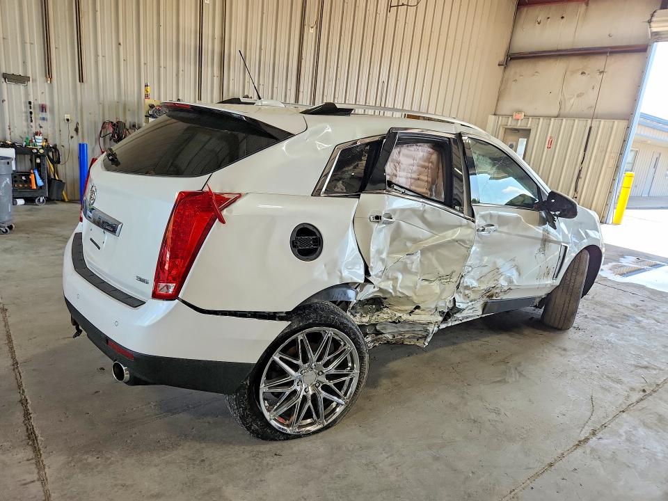 65120526 :رقم المزاد ، 3GYFNGE31FS530352 vin ، 2015 Cadillac Srx مزاد بيع