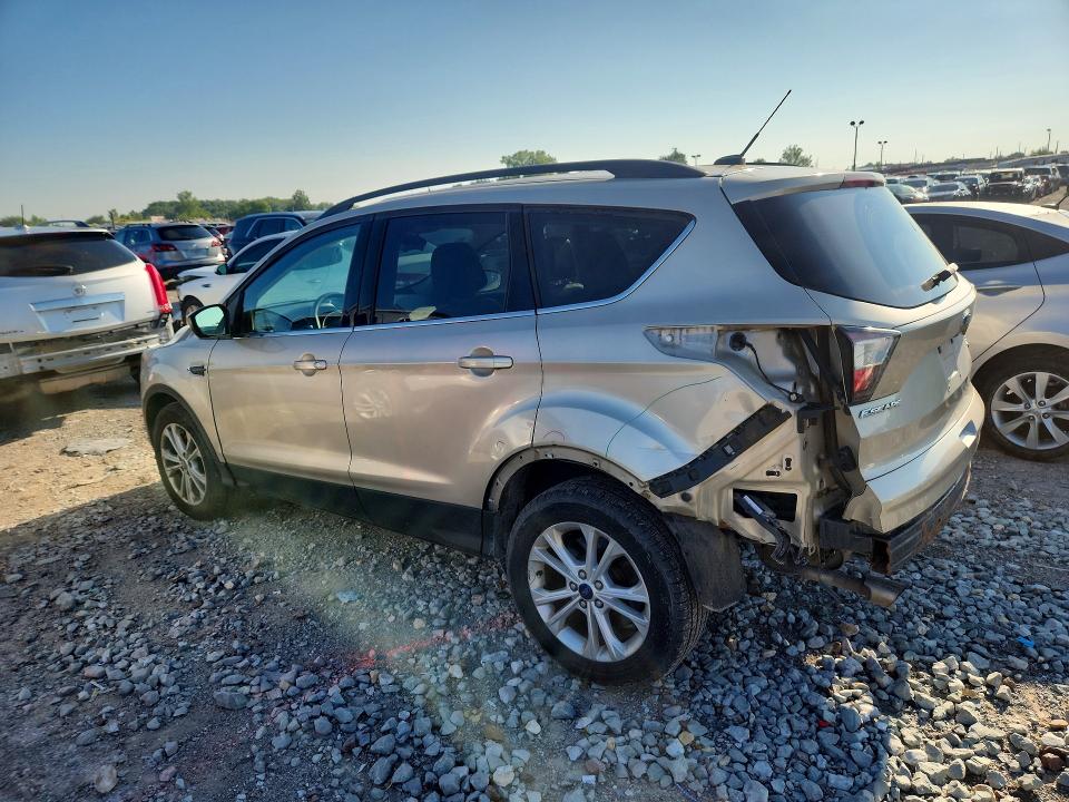 63511766 :رقم المزاد ، 1FMCU9GD0HUA62528 vin ، 2017 Ford Escape مزاد بيع