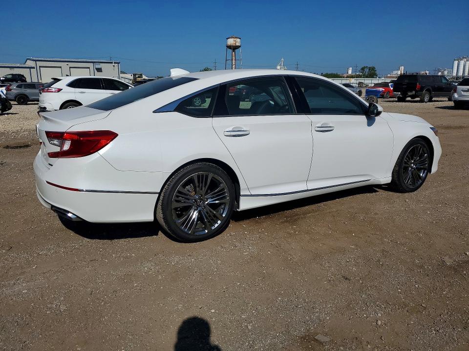 Продаж на аукціоні авто 2018 Honda Accord, vin: 1HGCV1F98JA163387, номер лоту: 66698426