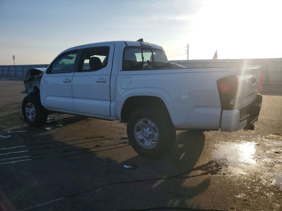 65193626 :رقم المزاد ، 5TFAX5GN0JX130559 vin ، 2018 Toyota Tacoma مزاد بيع